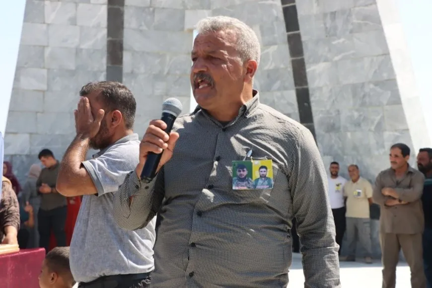 تشييع جثمانَي مقاتلَين من قسد في كوباني