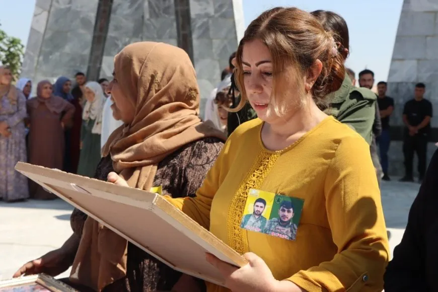 تشييع جثمانَي مقاتلَين من قسد في كوباني