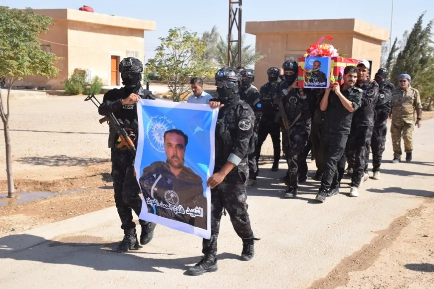 أهالي الشدادي يشيعون جثمان شهيد قوى الأمن الداخلي فادي العواد