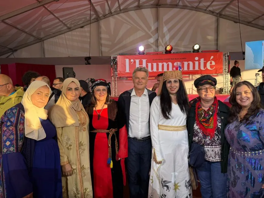 وفد نسائي من شمال وشرق سوريا يشارك في مهرجان "عيد الإنسانية" بباريس