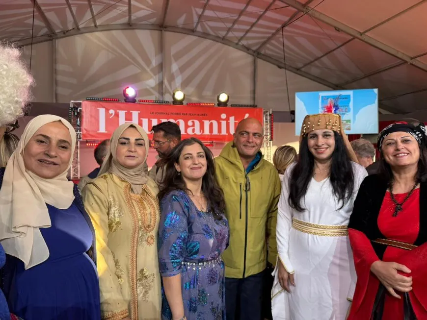 وفد نسائي من شمال وشرق سوريا يشارك في مهرجان "عيد الإنسانية" بباريس