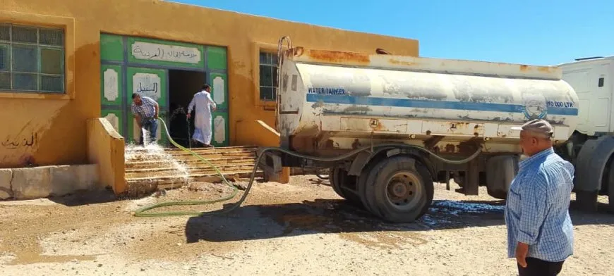 مبادرة لتنظيف المدارس في الرقة تزامناً مع فعاليات "يوم الكومين"