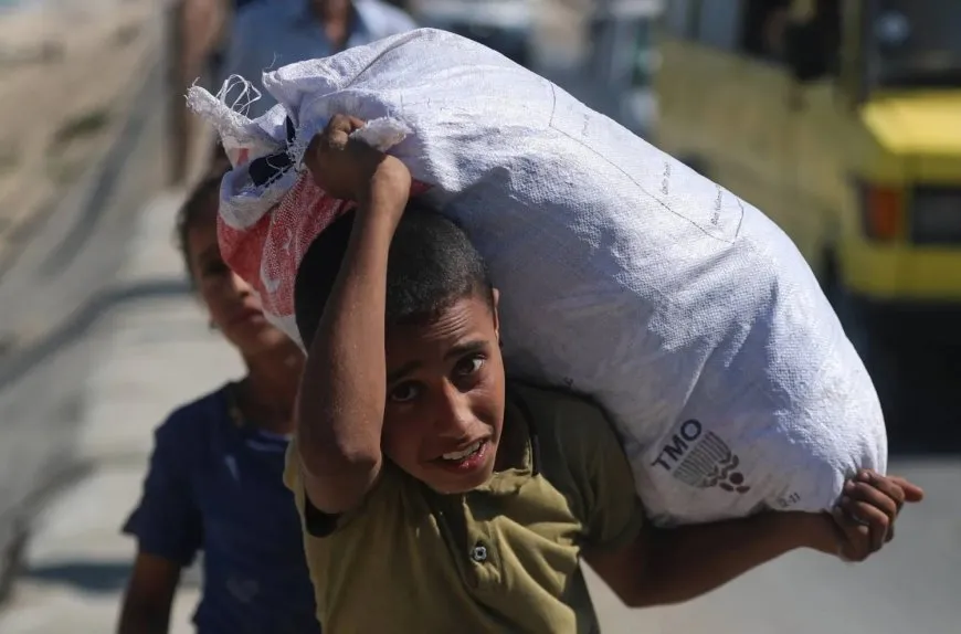 غزة: ارتفاع وفيات المجاعة وسوء التغذية إلى 420 والجيش الإسرائيلي يقصف برجاً جديداً