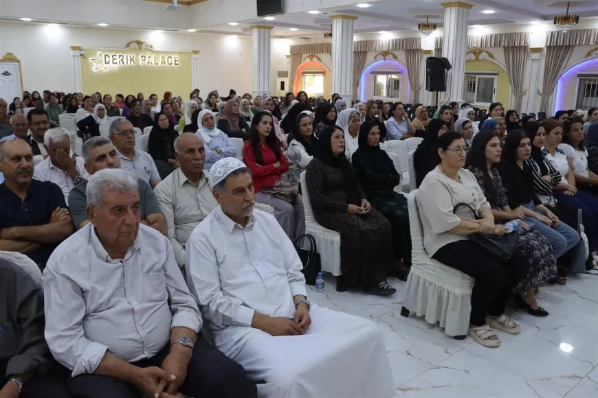 كونفرانس للكومينات في ديرك يبحث تطوير دورها في بناء مجتمع ديمقراطي