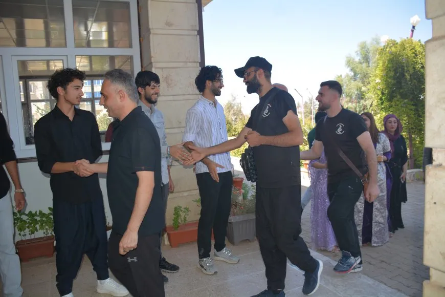 فرقة دهوك للفلكلور تشارك لأول مرة في مهرجان الشهيدة روناهي باور