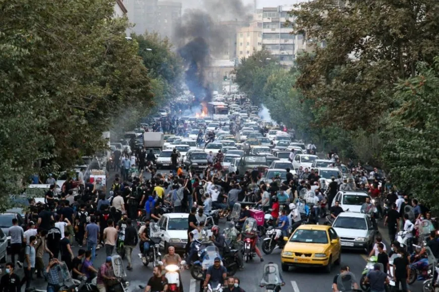 ضغوط على عائلات ضحايا انتفاضة إيران مع ذكرى مقتل جينا أميني