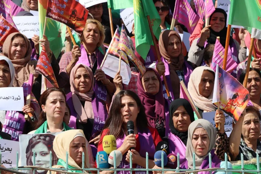 "مسيرة جينا أميني ستبقى منارة للحرية ضد العبودية"
