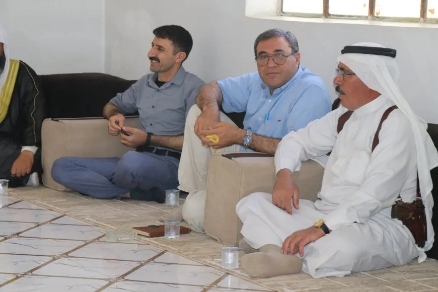 شيوخ العشائر: القائد عبد الله أوجلان يمثل رمزية فكرية واجتماعية تجمع بين جميع المكونات