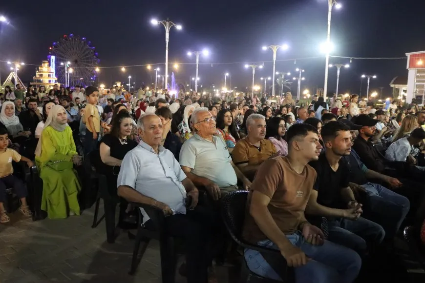 مهرجان الدبكات يتواصل: ثقافات الشعوب تمتزج