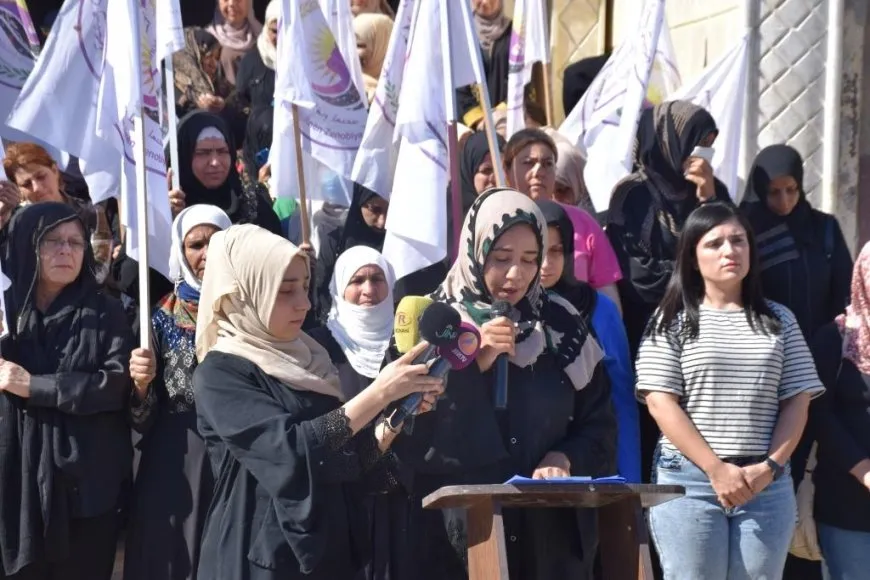 تجمّع نساء زنوبيا يدين مجزرة أم تينة ويحمل الحكومة الانتقالية المسؤولية
