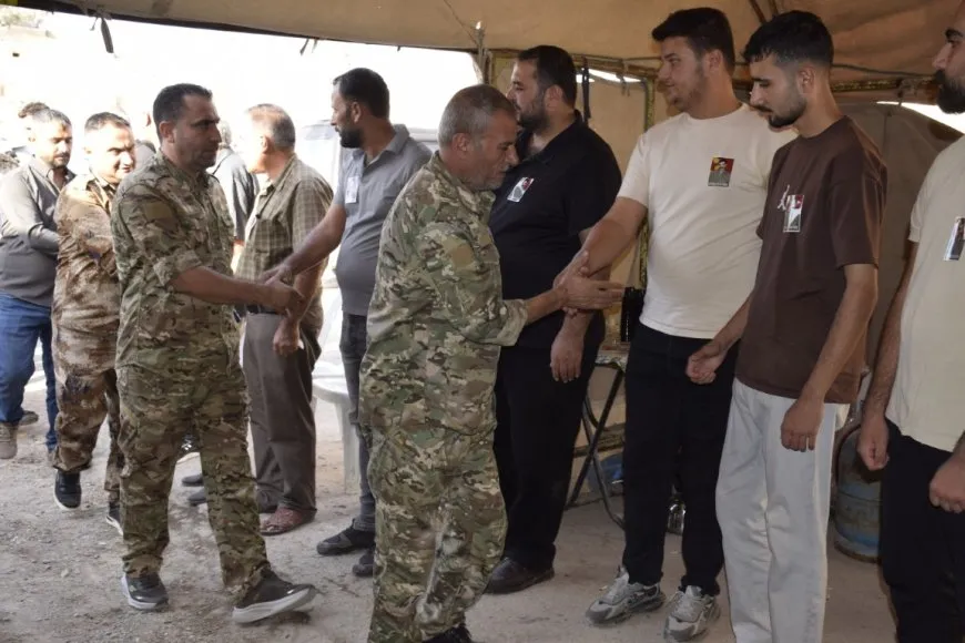 مراسم غيابية لمقاتل من قوات الدفاع الشعبي في الحسكة