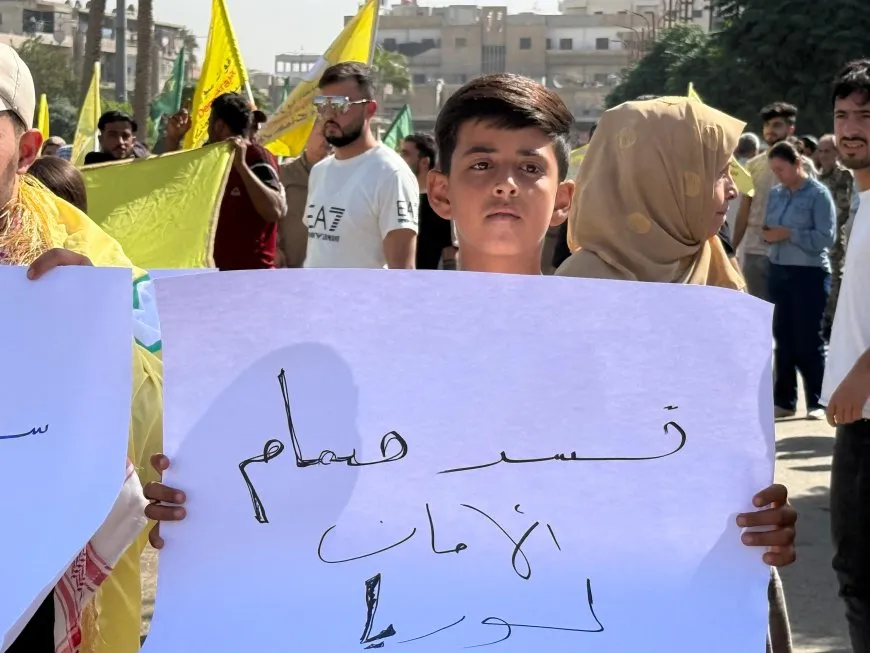الآلاف في الرقة يؤكدون: قسد كرامتنا