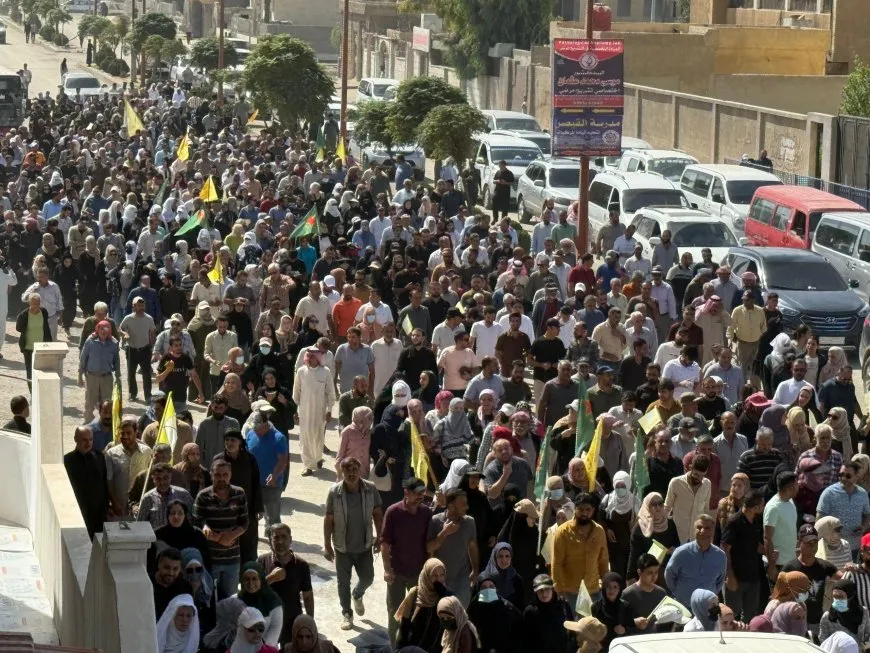 الآلاف في الرقة يؤكدون: قسد كرامتنا