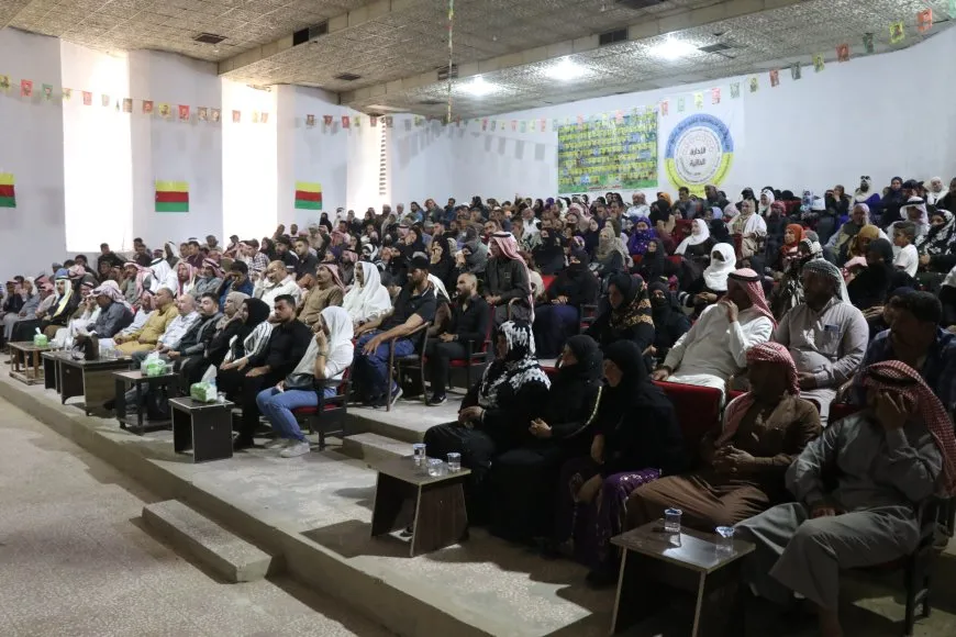 كونفرانس الكومينات في تل حميس يناقش تفعيل دور الشباب والنساء في صنع القرار
