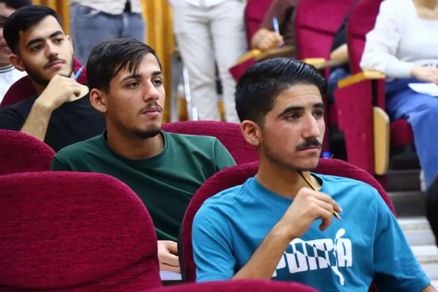 2320 طالباً وطالبة يتقدمون لامتحان القبول الجامعي