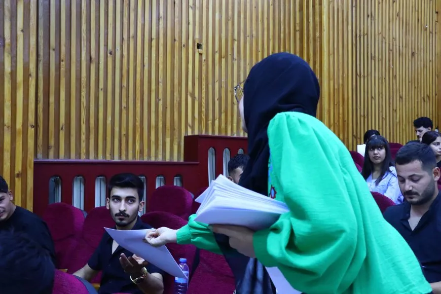 2320 طالباً وطالبة يتقدمون لامتحان القبول الجامعي