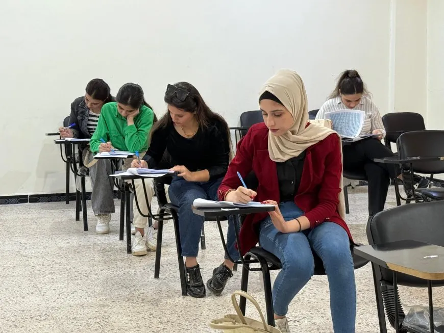 2320 طالباً وطالبة يتقدمون لامتحان القبول الجامعي