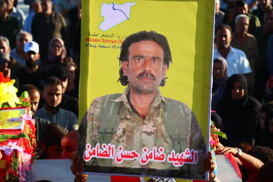 تشييع جثماني مقاتلين من قوات سوريا الديمقراطية