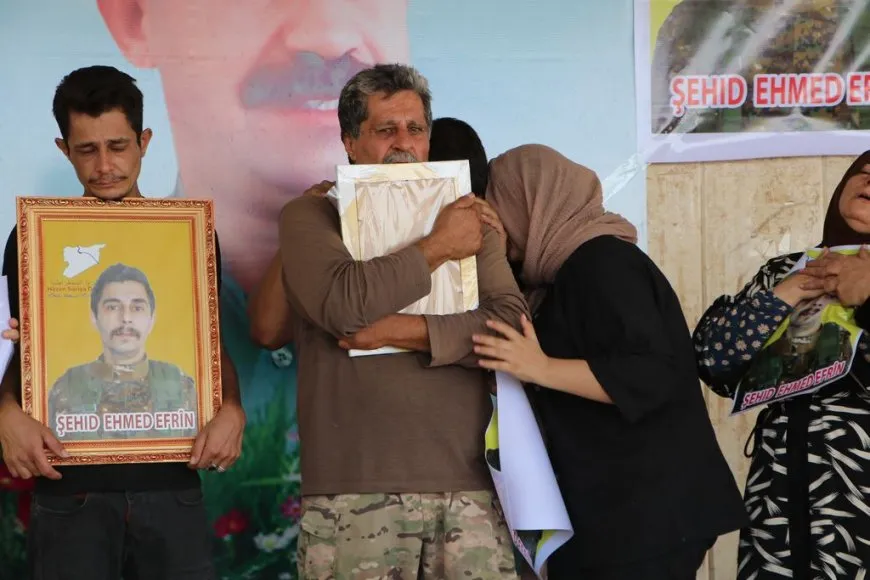 جثامين ثلاثة مقاتلين في قوات سوريا الديمقراطية توارى الثرى في الحسكة