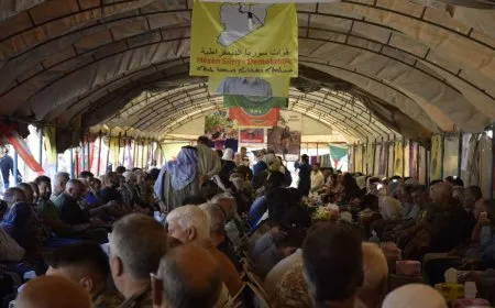 مراسم غيابية لمقاتل في قوات الدفاع الشعبي في الحسكة