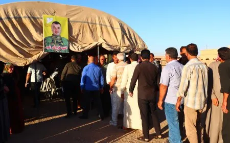 تقديم واجب العزاء لذوي مقاتل من قسد في تل حميس 
