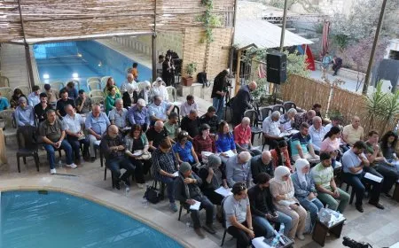التأكيد على خيار العيش المشترك في بناء الديمقراطية خلال جلسة حوارية في حلب