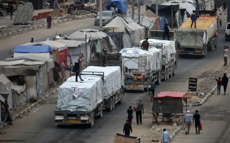 400 شاحنة مساعدات تبدأ دخول غزة وتنتظر فتح معبر رفح