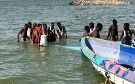 فقدان 15 شخصاً لحياتهم إثر غرق قارب في غانا