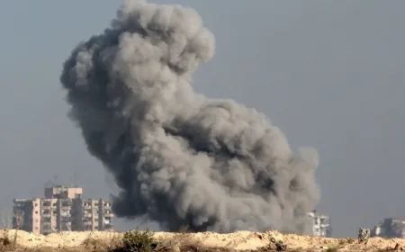 قصف جوي إسرائيلي على غزة ودعوة لاستئناف الحرب