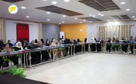 جلسة حوارية حول اللامركزية والدستور السوري في دير الزور