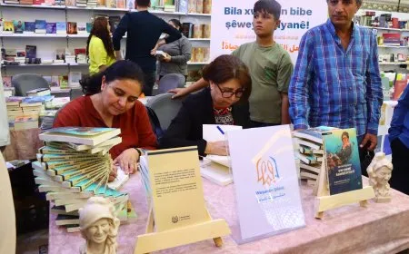 كاتبتان ترويان نضال الكرد وانتفاضاتهم في معرض الشهيد هركول