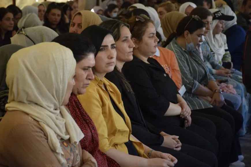 مراسم غيابية لمقاتل في قوات الدفاع الشعبي في الحسكة