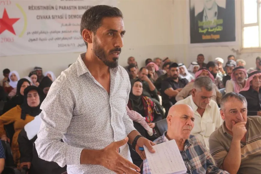 انعقاد الكونفرانس الأول لكومينات الهول ودعوة لترسيخ النظام الديمقراطي
