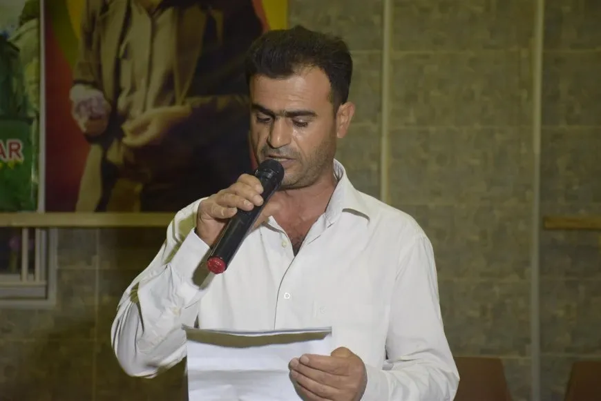 بمناسبة عيد المعلم العالمي.. إيقاد الشموع على أضرحة الشهداء