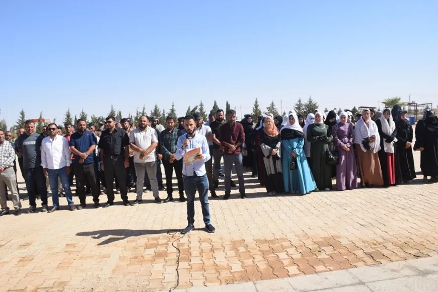 في يوم المعلم العالمي.. تأكيد على دور المعلم في بناء الأجيال