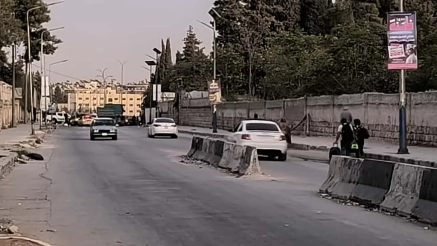 الحكومة الانتقالية تغلق جميع مداخل ومخارج حيي الشيخ مقصود والأشرفية