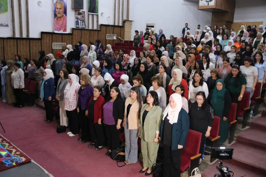 منتدى حواري نسائي يناقش نداء السلام ورؤية القائد لحلّ قضية الشرق الأوسط