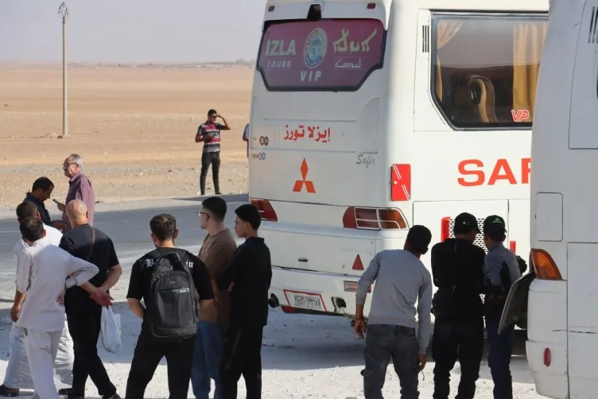 الحكومة الانتقالية تمنع مئات المرضى من الوصول إلى دمشق لتلقي العلاج