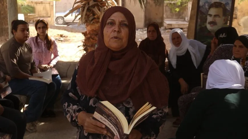 كتابة رسائل للقائد عبد الله أوجلان ضمن حملة المطالبة بلقائه