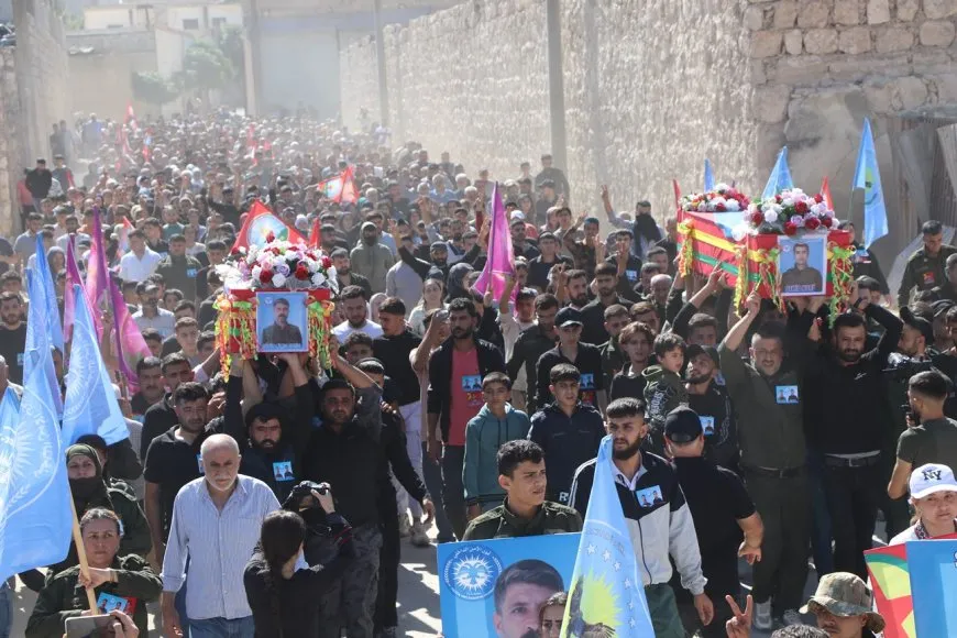 تشييع جثماني شهيدين وكشف سجلّ آخر في حلب