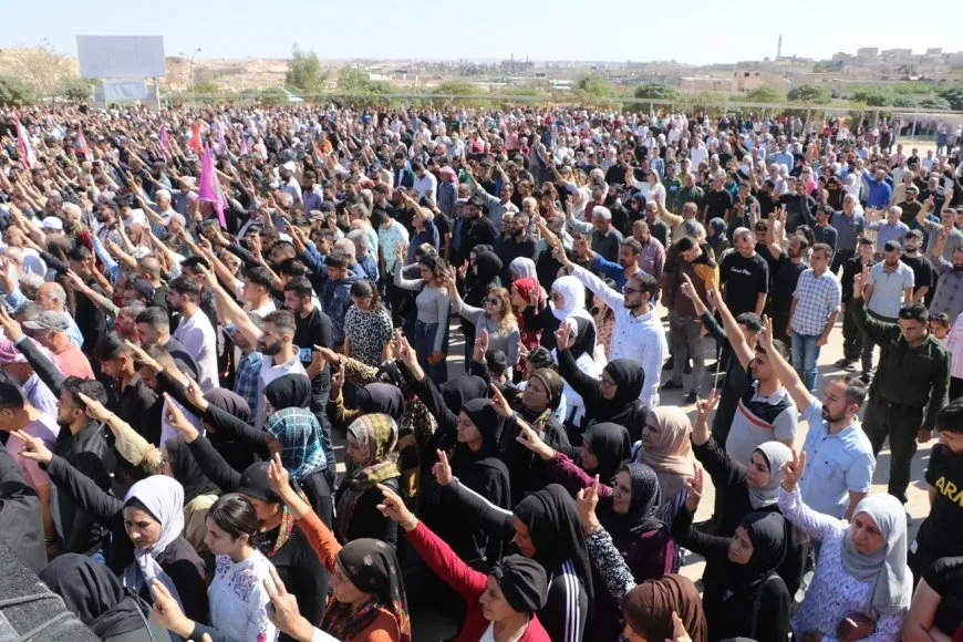 تشييع جثماني شهيدين وكشف سجلّ آخر في حلب