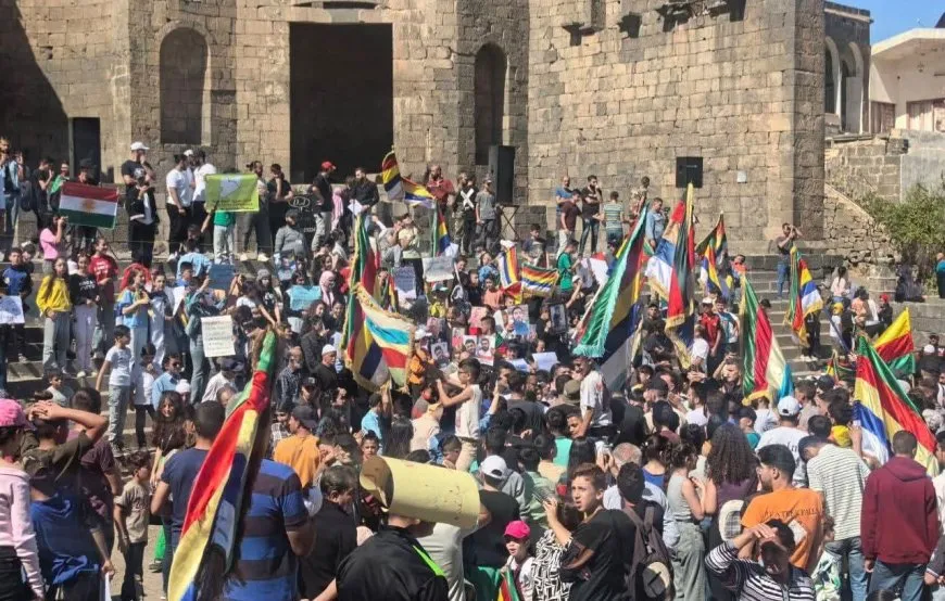 فعاليات تضامنية في السويداء مع شمال وشرق سوريا ومطالبة بحق تقرير المصير 