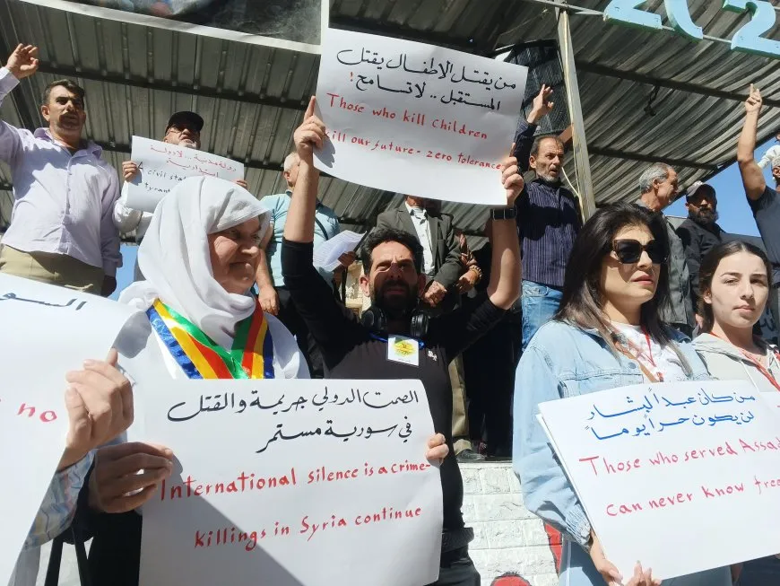 فعاليات تضامنية في السويداء مع شمال وشرق سوريا ومطالبة بحق تقرير المصير 