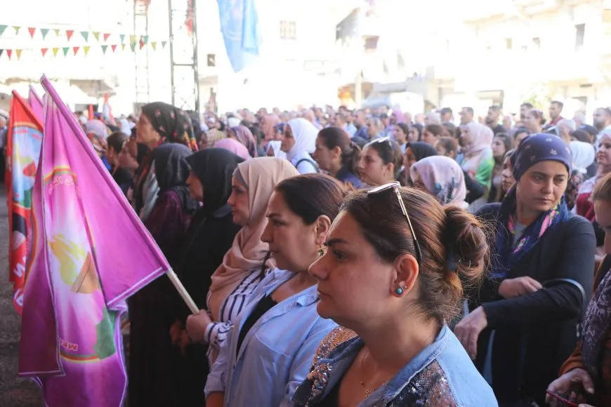 تقديم واجب العزاء لذوي 3 شهداء في حلب