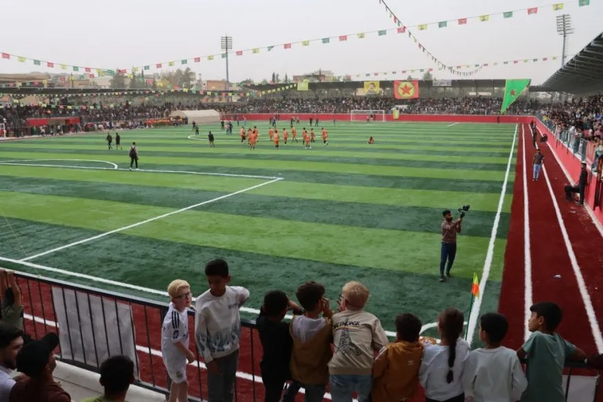 استمرار مهرجان الشهيد باور آكري في يومه الثاني