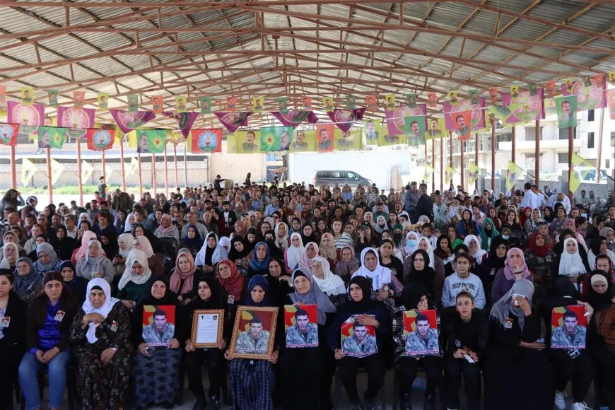 أهالي الجزيرة يقدّمون واجب العزاء لذوي مقاتلين في ديرك