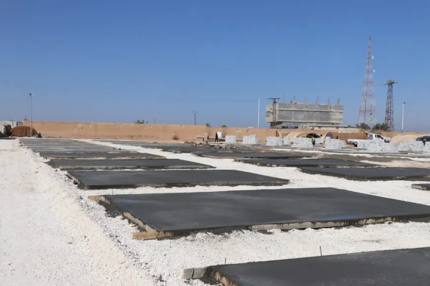 البدء بتحسين مراكز إيواء مهجري عفرين والشهباء في الطبقة