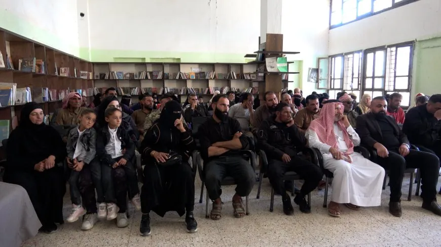 قسد تجتمع مع عوائل الشهداء والأهالي في دير الزور