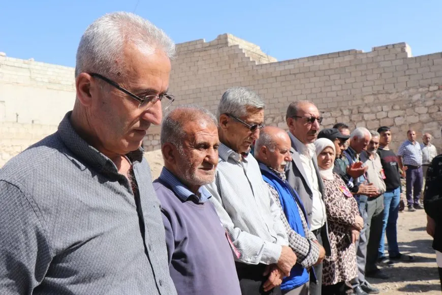 تقديم واجب العزاء لذوي المقاتل في قوات الدفاع الشعبي بحلب