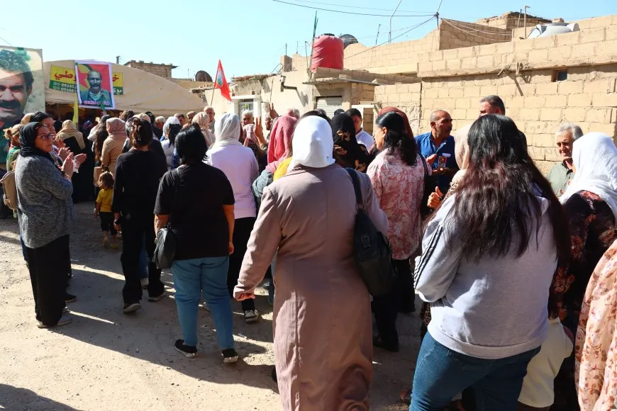 مكونات قامشلو تُشدد على ضرورة التكاتف مع قسد خلال مراسم عزاء 